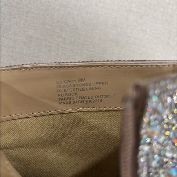 READ DESCRIPTION! BetseyJohnson Silver Sparkle Booties - Picture 5 of 6